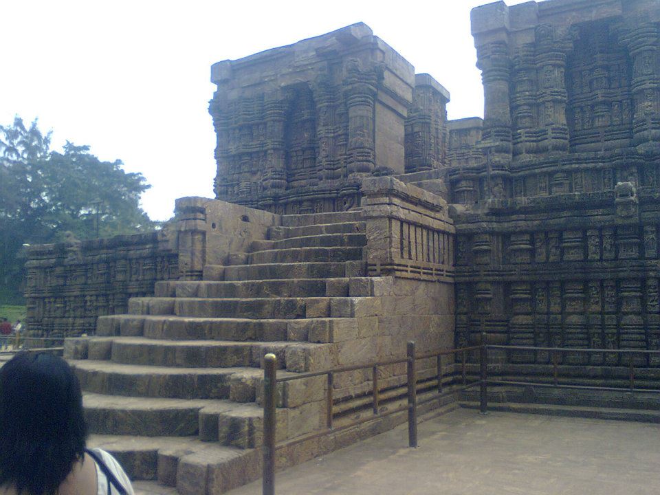 Konark-375985_3130408943592_618365000_n