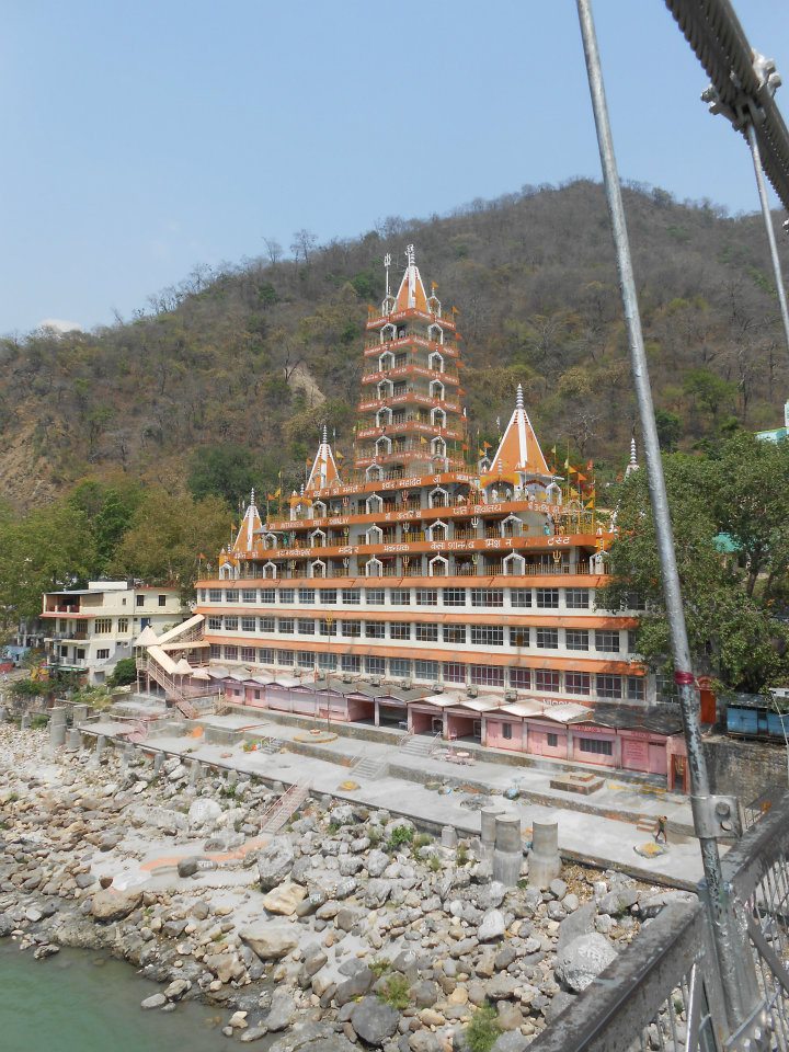 74784_4068880246296_1304561628_n