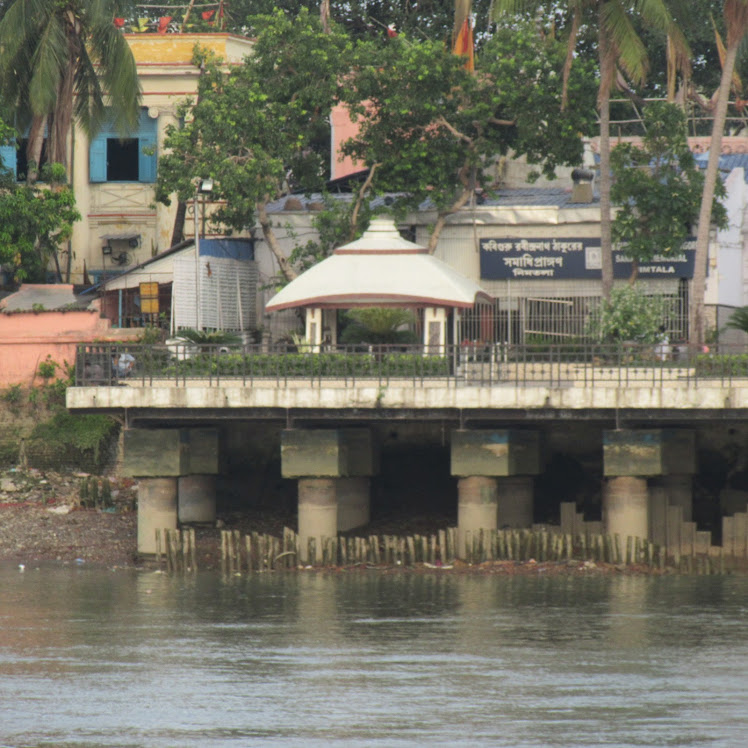 Samadhi sthal of Rabindranath Tagore